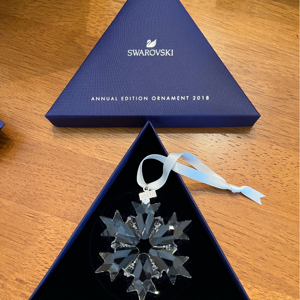 2018 Annual Edition Swarovski Ornament